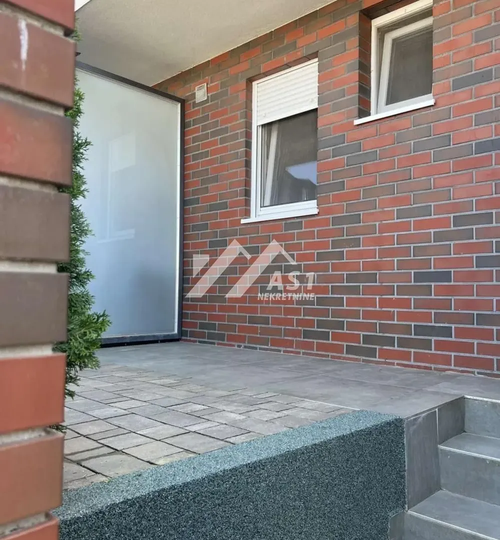 Sale, four bedroom apartment, 73m², Karagača, Petrovaradin