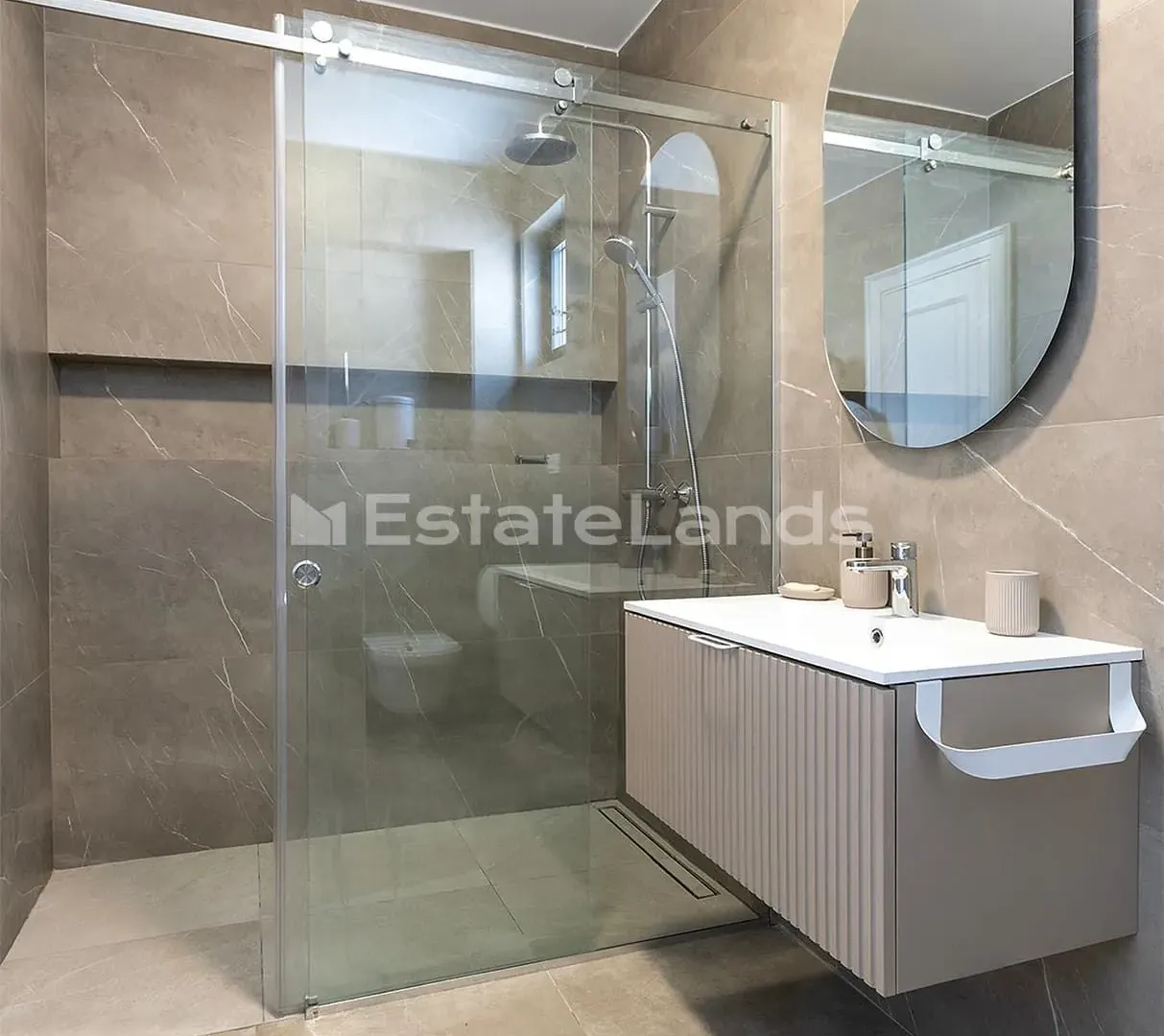 Rent, house, 183m², Kava, Tivat