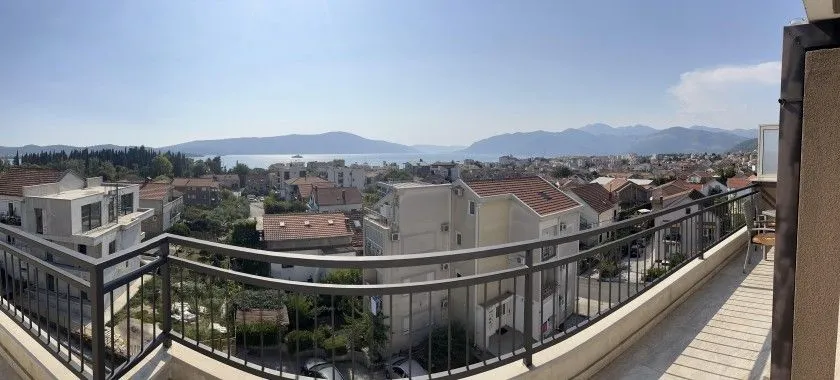 Prodaja, trosoban stan, 99m², Kalimanj, Tivat