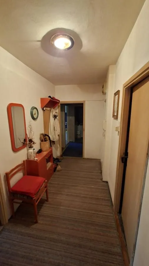 Prodaja, trosoban stan, 79m², Kikinda, Srbija
