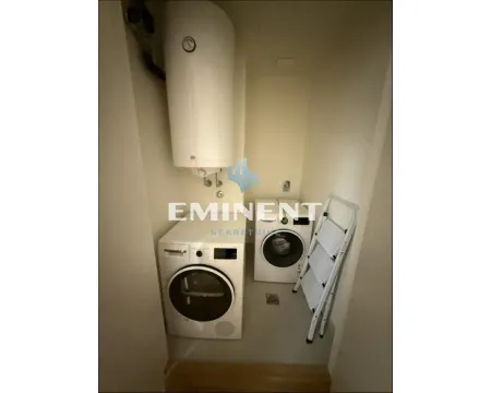 Rent, three bedroom apartment, 76m², Savski Venac, Beograd - image 10