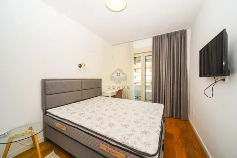 Izdavanje, jednosoban stan, 49m², Central Point, Podgorica - image 6
