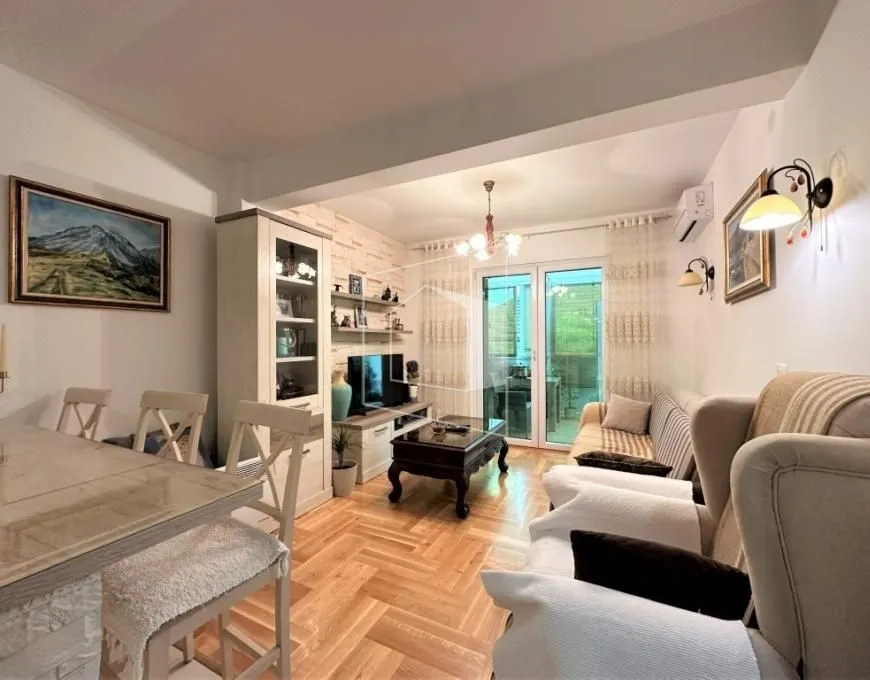 Prodaja, jednosoban stan, 54m2, Kalimanj, Tivat