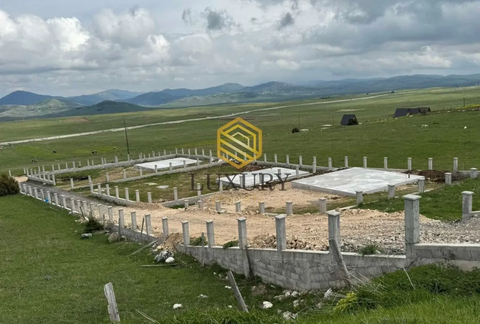 Prodaja, plac, 410m², Motički gaj, Žabljak