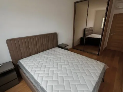 Izdavanje, dvosoban stan, 76m², New City, Podgorica - image 7