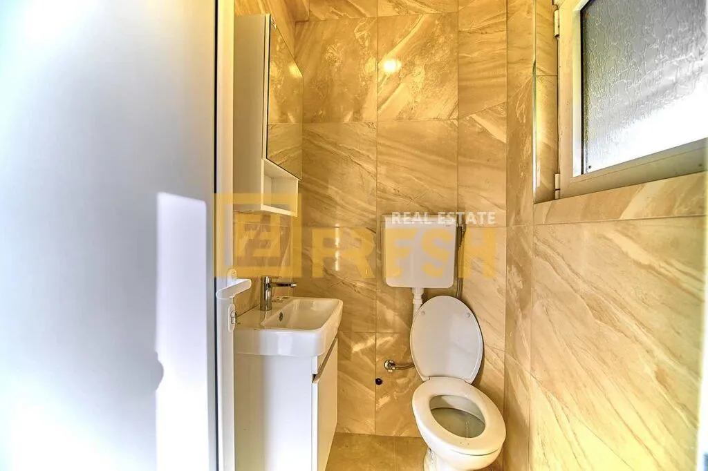 Rent, house, 400m², Stari Aerodrom, Podgorica