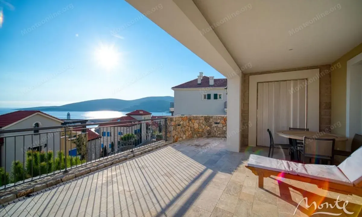 Prodaja, dvosoban stan, 80m², Luštica Bay, Tivat