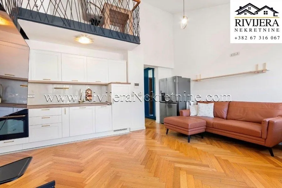 Prodaja, dvosoban stan, 68m², Centar, Tivat