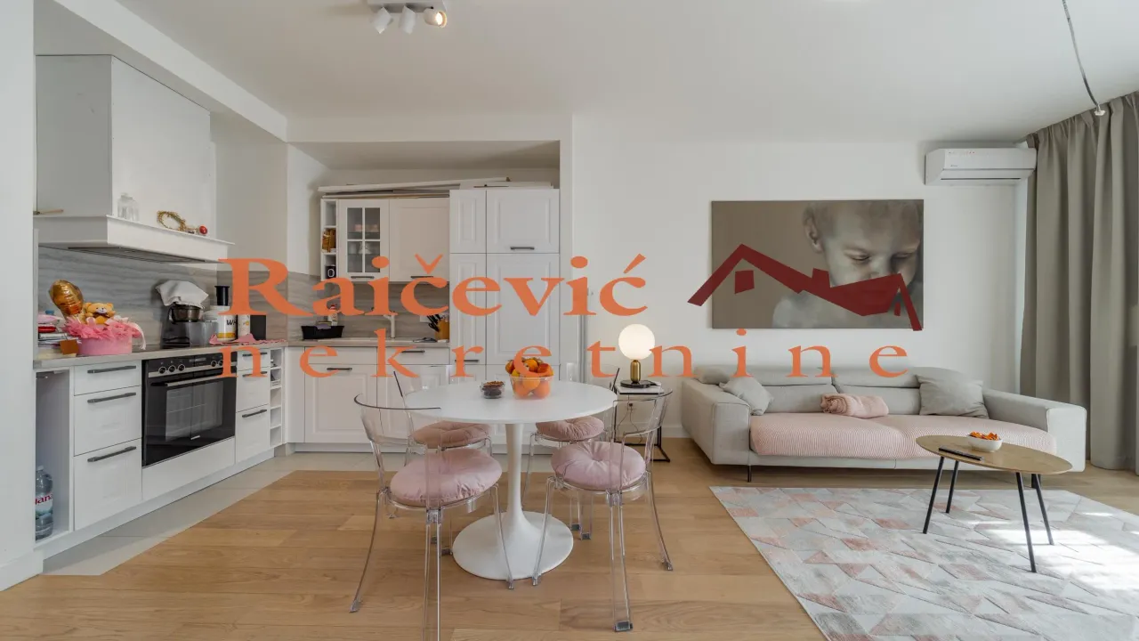 Prodaja, trosoban stan, 74m², Savski Venac, Beograd