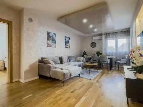 Rent, two bedroom apartment, 64m², Seljanovo, Tivat - image 12