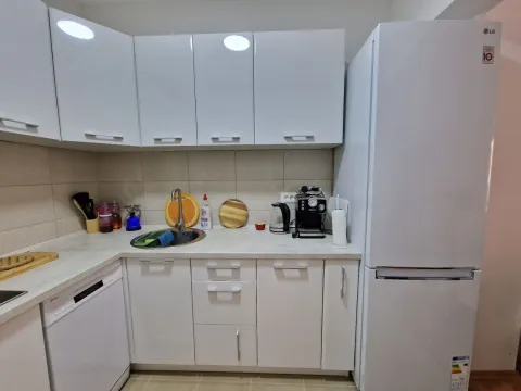 Rent, two bedroom apartment, 72m², Budva, Crna Gora - image 17