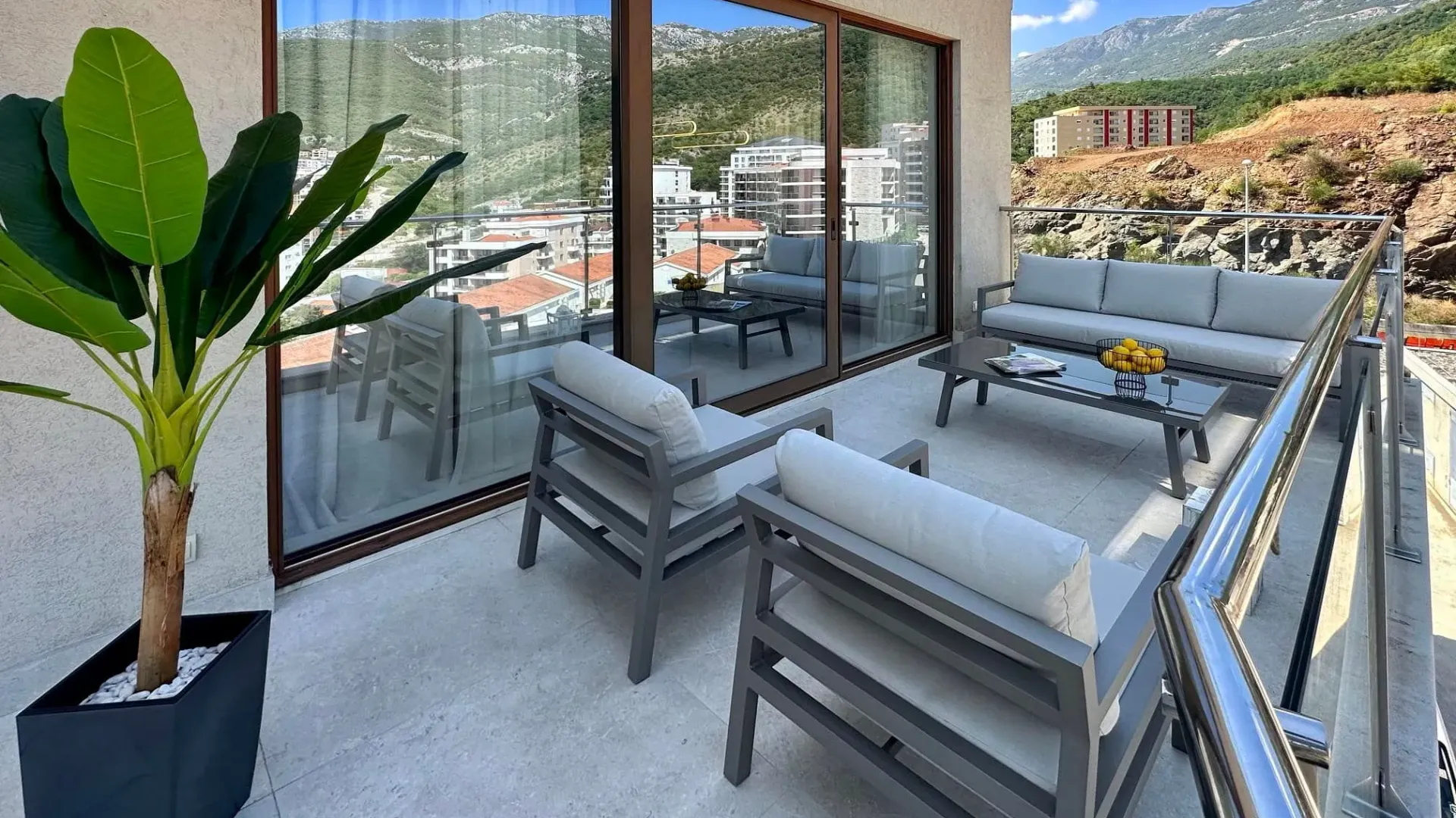 Sale, apartment, 95m², Bečići, Budva