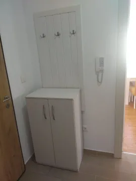 Rent, one bedroom apartment, 47m², Stari Aerodrom, Podgorica - image 6