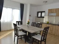 Rent, four bedroom apartment, 218m², Kotor, Crna Gora - image 4