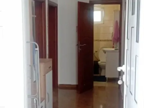 Izdavanje, kuća, 75m², Zlatica, Podgorica - image 7