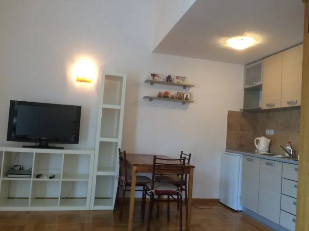 Prodaja, garsonjera, 33m², Rozino, Budva