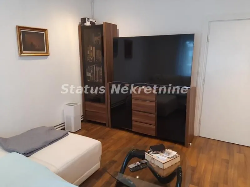 Prodaja, kuća, 157m², Salajka, Novi Sad Sve Podlokacije