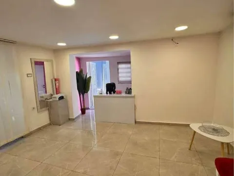 Sale, studio apartment, 30m², Drac, Podgorica - image 11