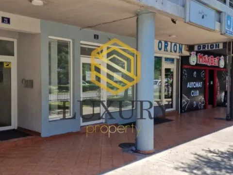 Rent, office space, 90m², Stari Aerodrom, Podgorica - image 5