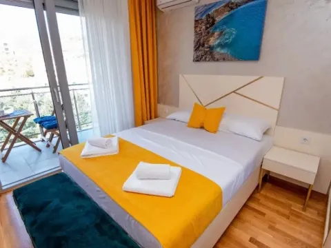 Izdavanje, jednosoban stan, 48m², Bečići, Budva - image 2