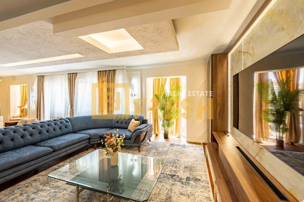 Prodaja, trosoban stan, 202m², Gorica C, Podgorica
