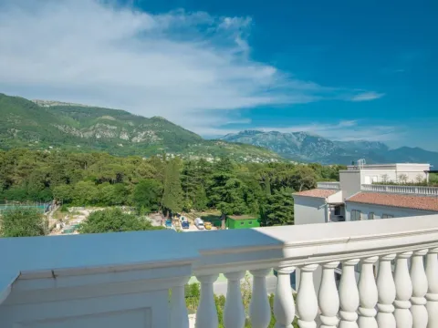 Sale, three bedroom apartment, 190m², Tivat, Crna Gora - image 14