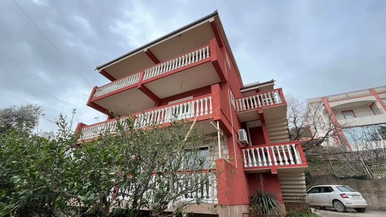 Sale, house, 140m², Šušanj, Bar