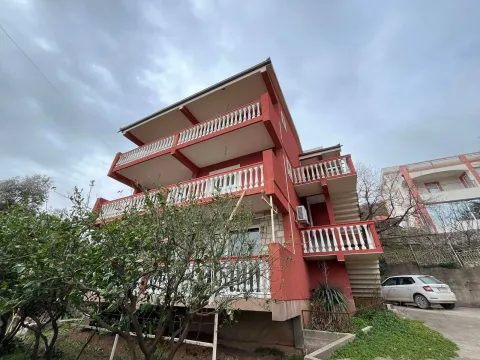 Sale, house, 140m², Šušanj, Bar - image 1