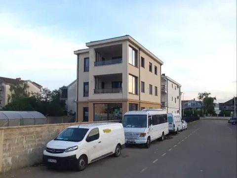 Rent, apartment, 180m², Gornja Gorica, Podgorica - image 7