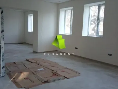 Rent, office space, 326m², Medijana, Niš - image 8