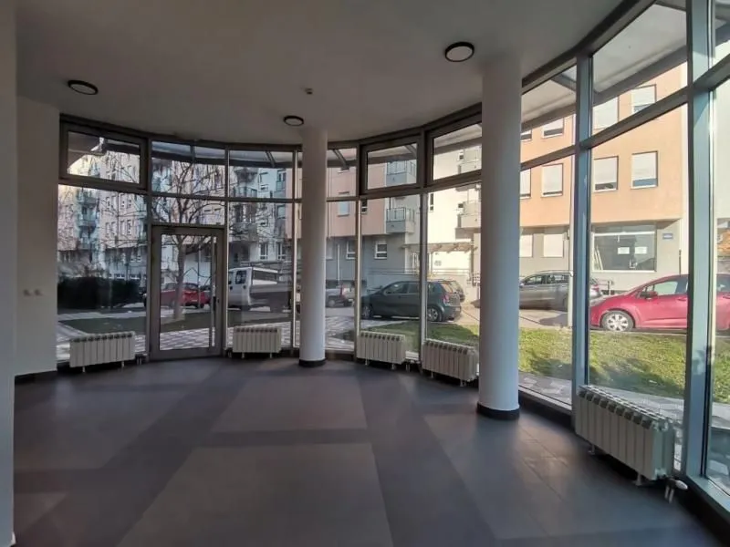 Rent, office space, 84m², Kluz, Zvezdara Sve Podlokacije