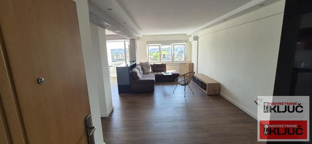Prodaja, dvosoban stan, 57m², Sajmište, Novi Sad