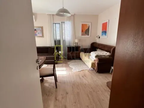 Prodaja, garsonjera, 33m², Budva, Crna Gora - image 9