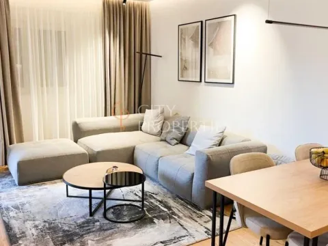 Prodaja, stan, 77m², City Kvart, Podgorica - image 2