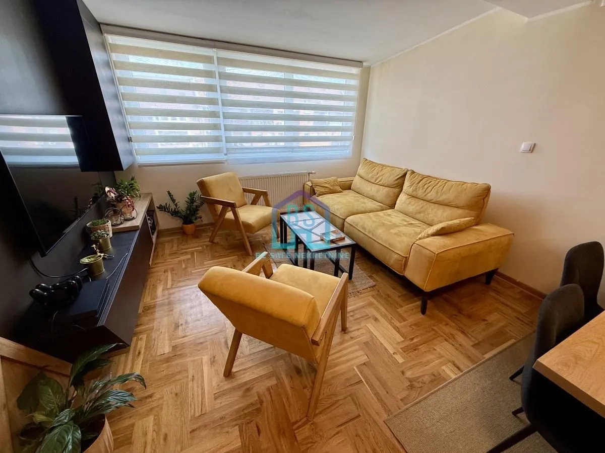 Prodaja, trosoban stan, 72m², Detelinara, Novi Sad Sve Podlokacije