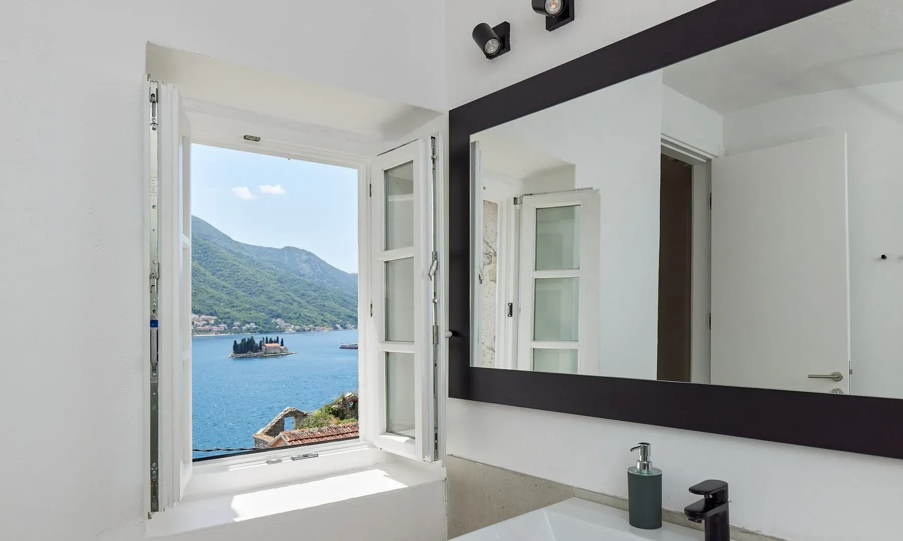 Prodaja, kuća, 146m², Perast, Kotor
