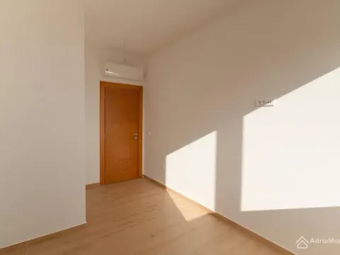 Prodaja, dvosoban stan, 73m², Budva, Crna Gora - image 7