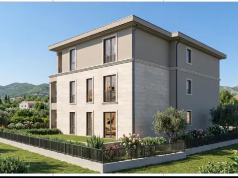 Prodaja, dvosoban stan, 70m², Dalmatinska ulica, Podgorica - image 5