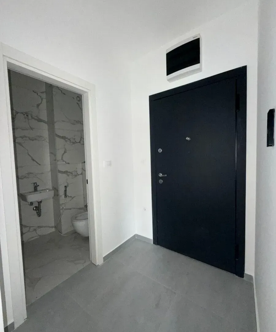 Prodaja, trosoban stan, 83m², Stari Aerodrom, Podgorica