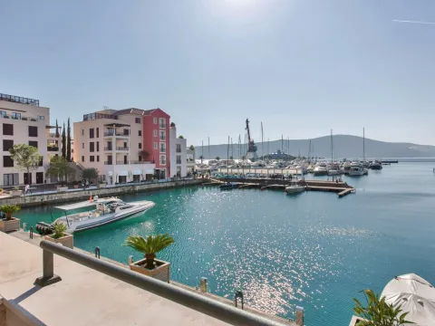 Prodaja, trosoban stan, 204m², Porto Montenegro, Tivat - image 25