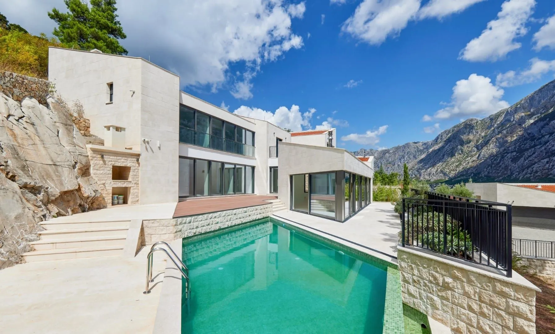 Sale, house, 479m², Prčanj, Kotor