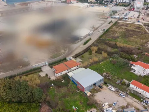 Prodaja, plac, 1605m², Centar, Bar - image 1