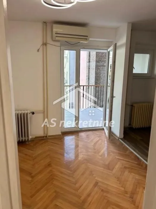 Rent, apartment, 78m², Stari Grad, Beograd