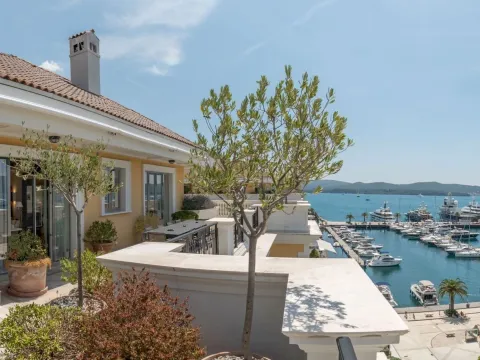 Sale, four bedroom apartment, 600m², Porto Montenegro, Tivat - image 8
