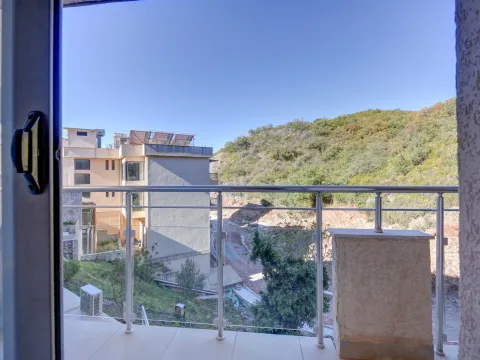 Prodaja, jednosoban stan, 47m², Pržno, Budva - image 16