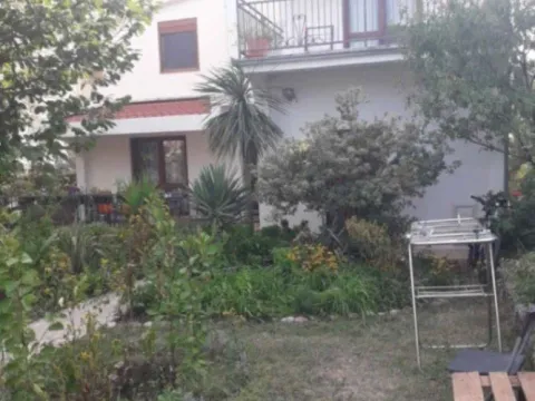 Izdavanje, jednosoban stan, 22m2, Ilino, Bar Izdavanje, jednosoban stan, 22m2, Ilino, Bar