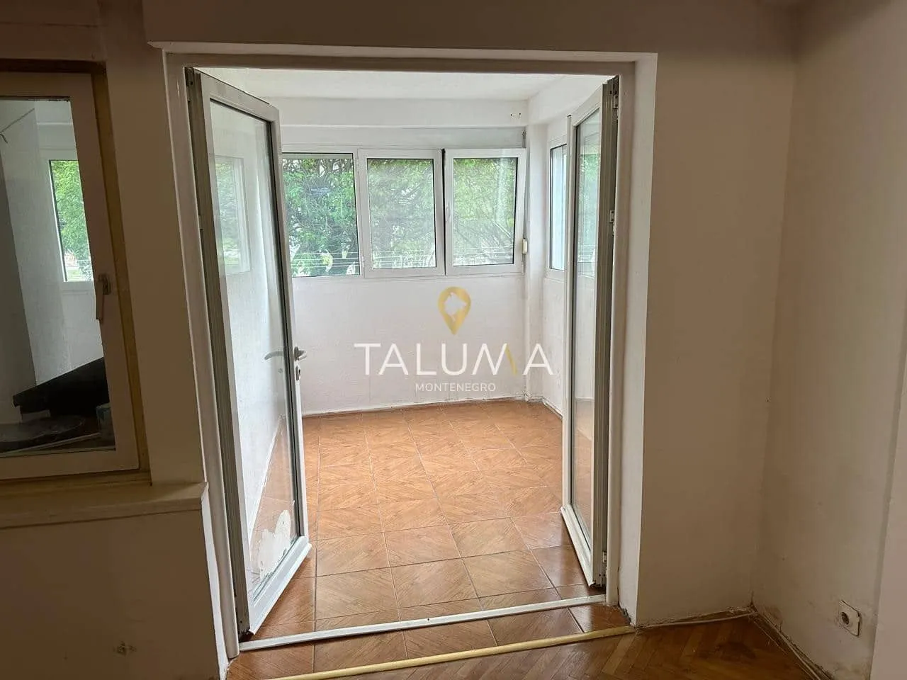 Sale, apartment, 95m², Makedonsko naselje, Bar
