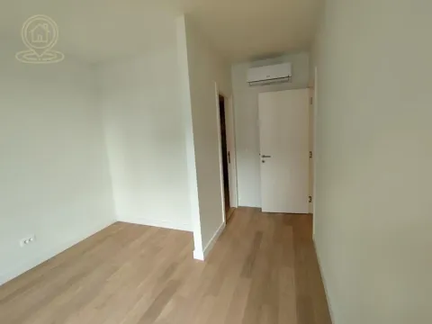 Izdavanje, trosoban stan, 73m², Savski Venac, Beograd - image 12