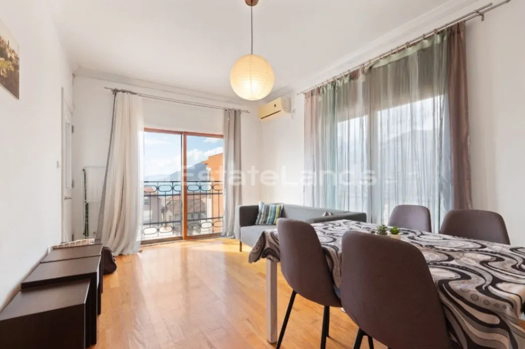 Izdavanje, dvosoban stan, 60m², Donja Lastva, Tivat