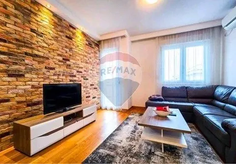 Izdavanje, jednosoban stan, 43m², City Kvart, Podgorica